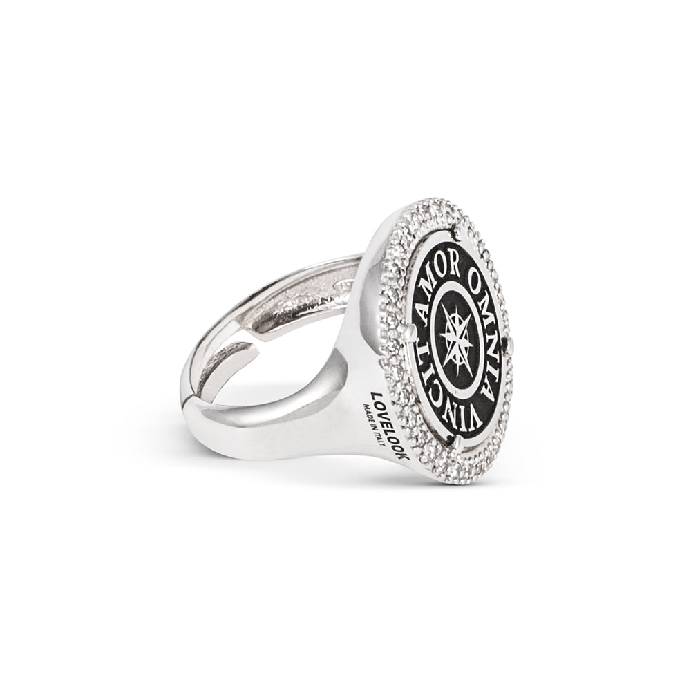 Omnia Vincit Amor ring