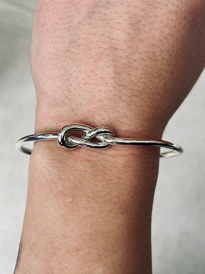 Large Savoy Knot Bracelet